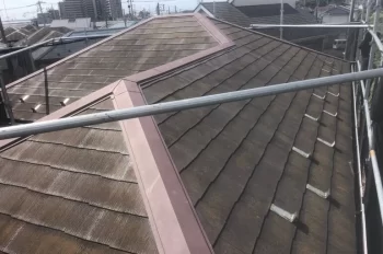 横浜でガルテクトで屋根のカバー工事 | 着工前