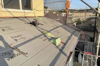 ルーフィング貼り